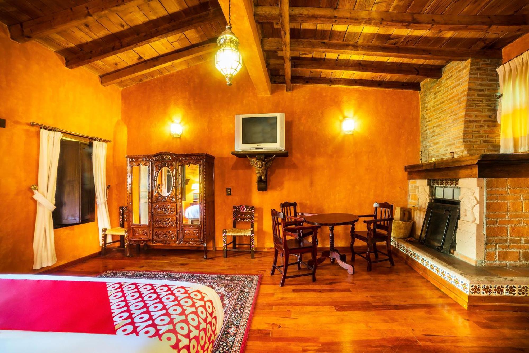 Hotel Oyo El Mineral,